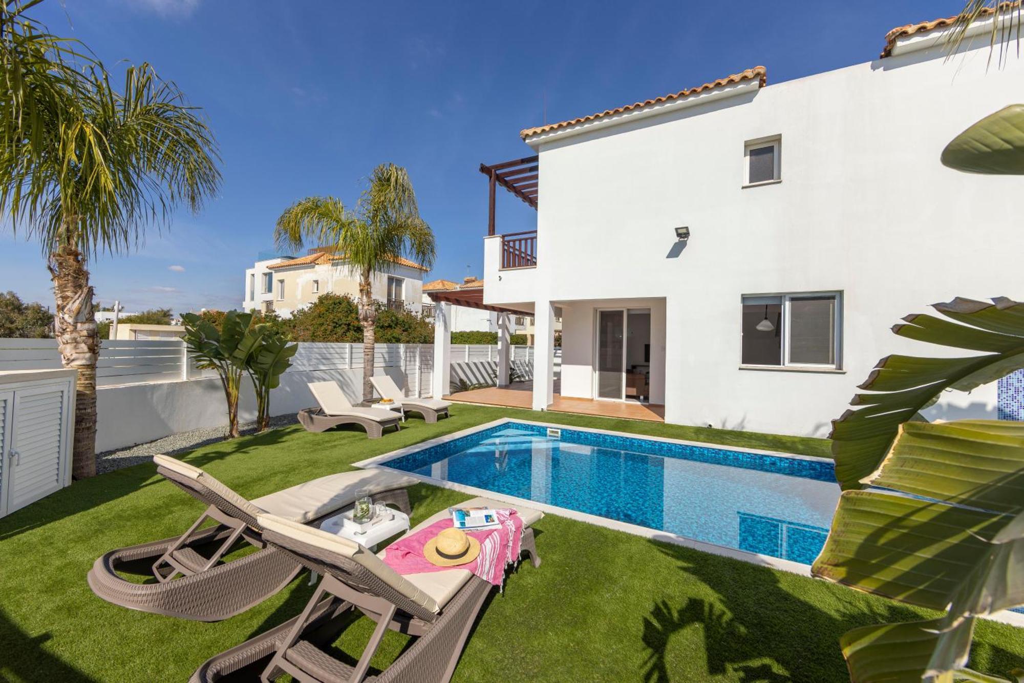 Sweet Seaview Villa *